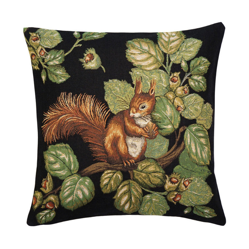 Gobelin Kissen Eichhörnchen m Haselnussbaum