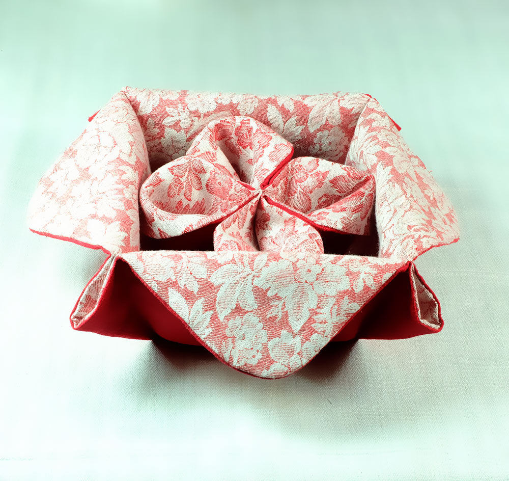 Stilvolles Frühstücksset aus Lausitzer Leinendamast rot beletage-style