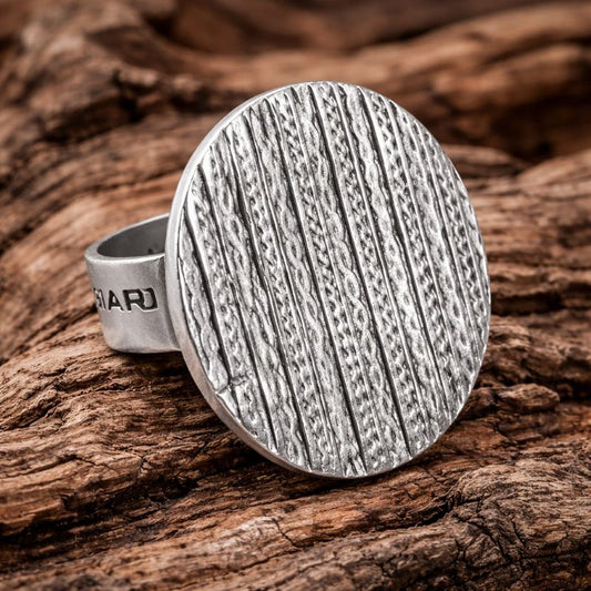 Ring altsilber mit Textilstruktur