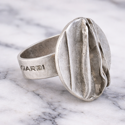 altsilber Ring mit Faltenoptik
