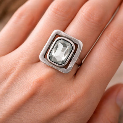 Ring Darum Kristall