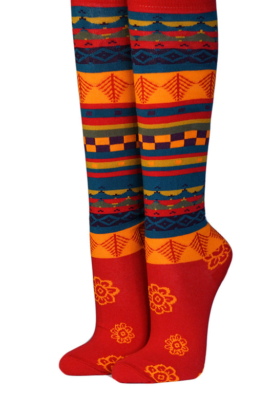 roter Kniestrumpf mit Muster Crönert