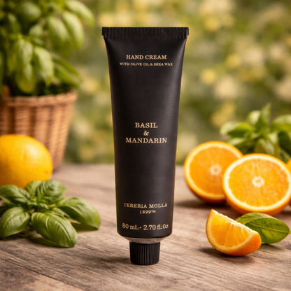 Handcreme Tube mit Mandarinen und Basilikum