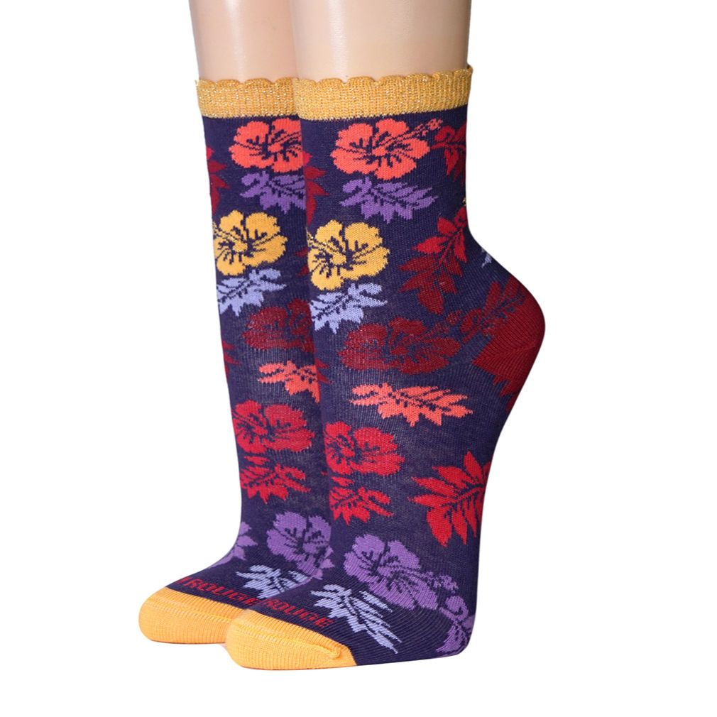 Damensocken mit großen Blüten 