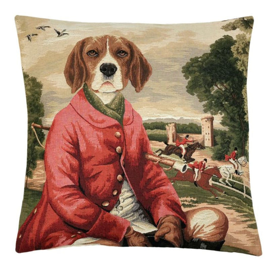 Detailreiche Gobelin-Kissenhülle mit Sir Beagle in roter Jagduniform und Reitern im Hintergrund. Einzigartig, dekorativ und hochwertig.