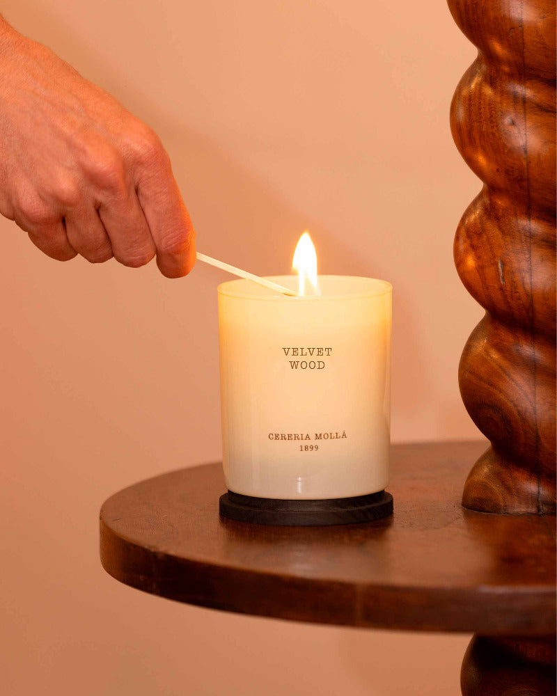 Duftkerze Velvet Wood Ambiente