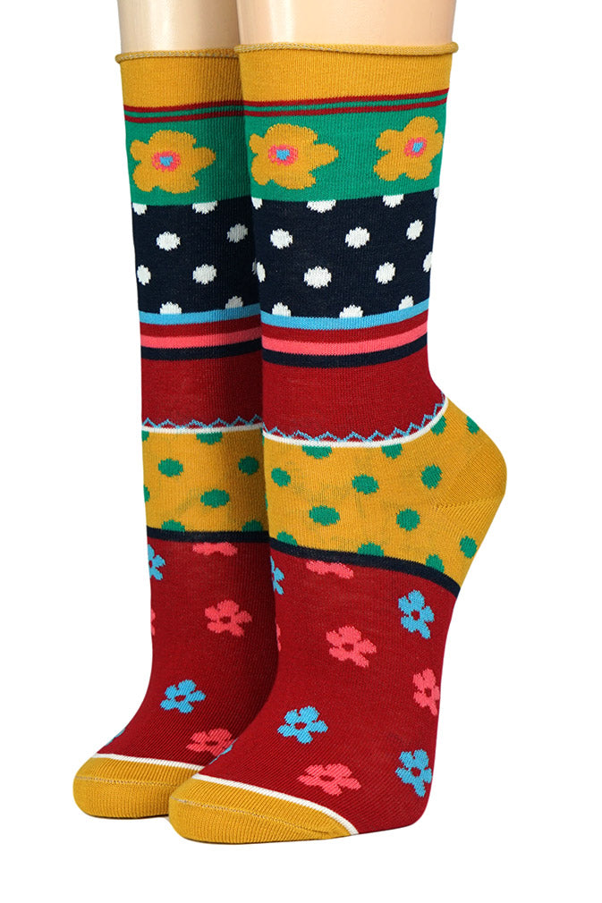 Socken mit Blumen und Punkten auf rot und gelb von Crönert